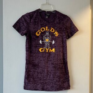 Gold’s Gym T’shirt purple vintage size large
